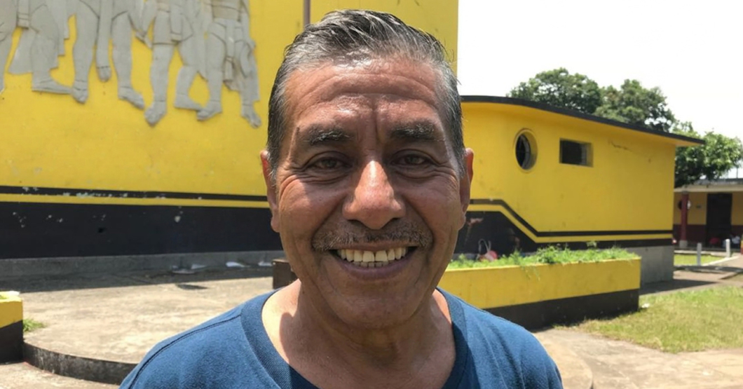 Alto costo de vida obliga a papá a abandonar a su familia para seguir bebiendo