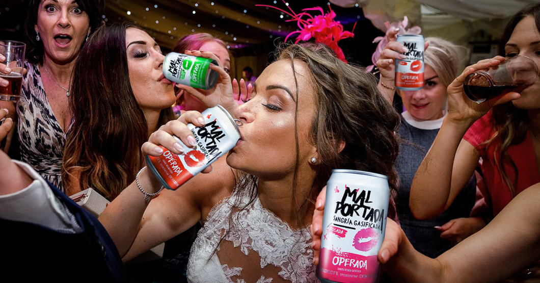 Boda que sirvió Malportada termina con 7 divorcios, 85 infidelidades, 9 embarazos y 3 parejas poliamorosas nuevas