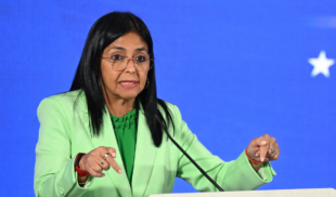 Chavismo asegura que sueño de Chávez siempre fue regalarle Margarita a Donald Trump personalmente