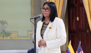 Delcy aplaza la Navidad hasta el cumpleaños de Donald Trump